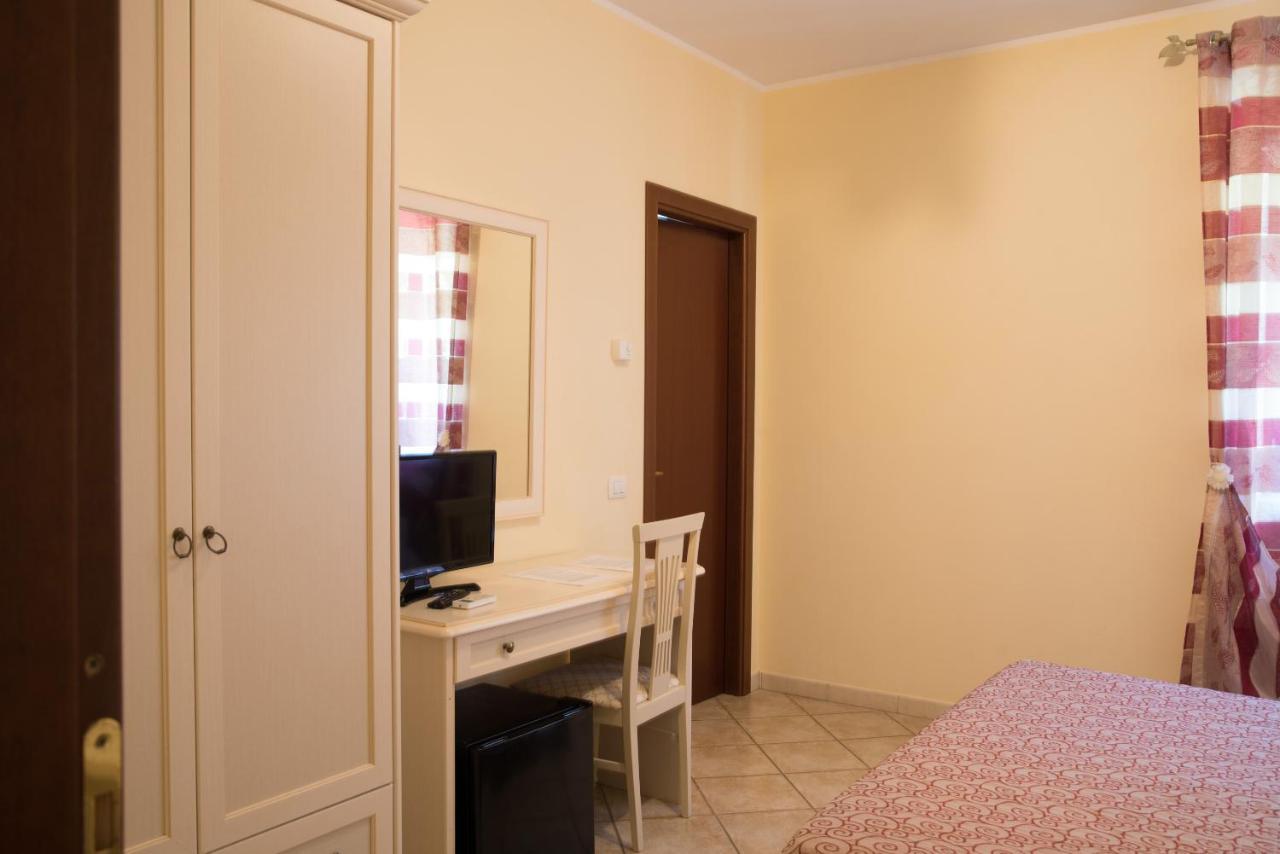 L'Infinito Bed and Breakfast Carbognano Exteriör bild