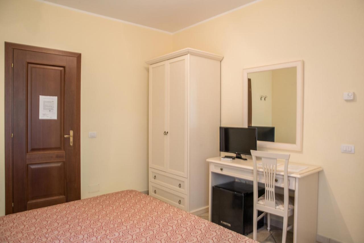 L'Infinito Bed and Breakfast Carbognano Exteriör bild